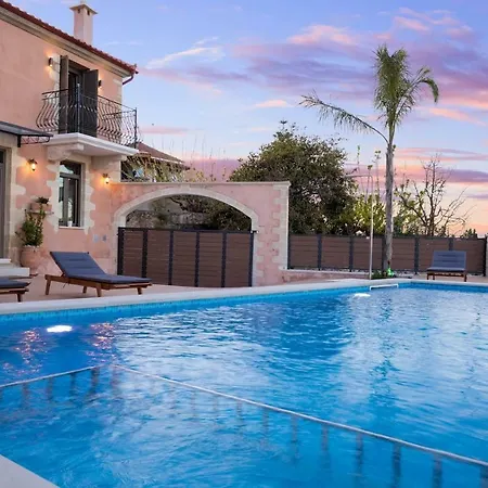Villa Steve Kois,a Dream Retreat With Private Heated Pool *