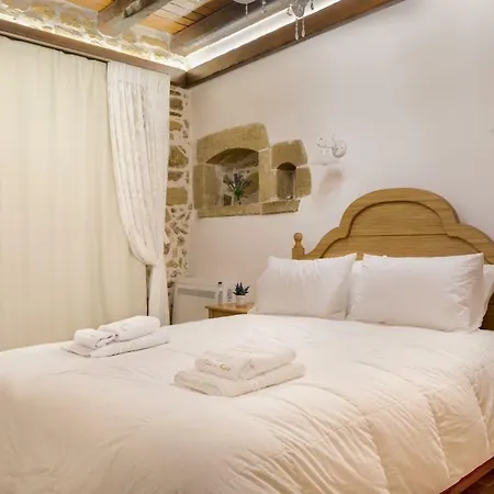 Steve Kois,a Dream Retreat With Private Heated Pool